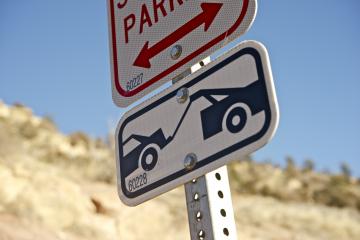 Tow Sign